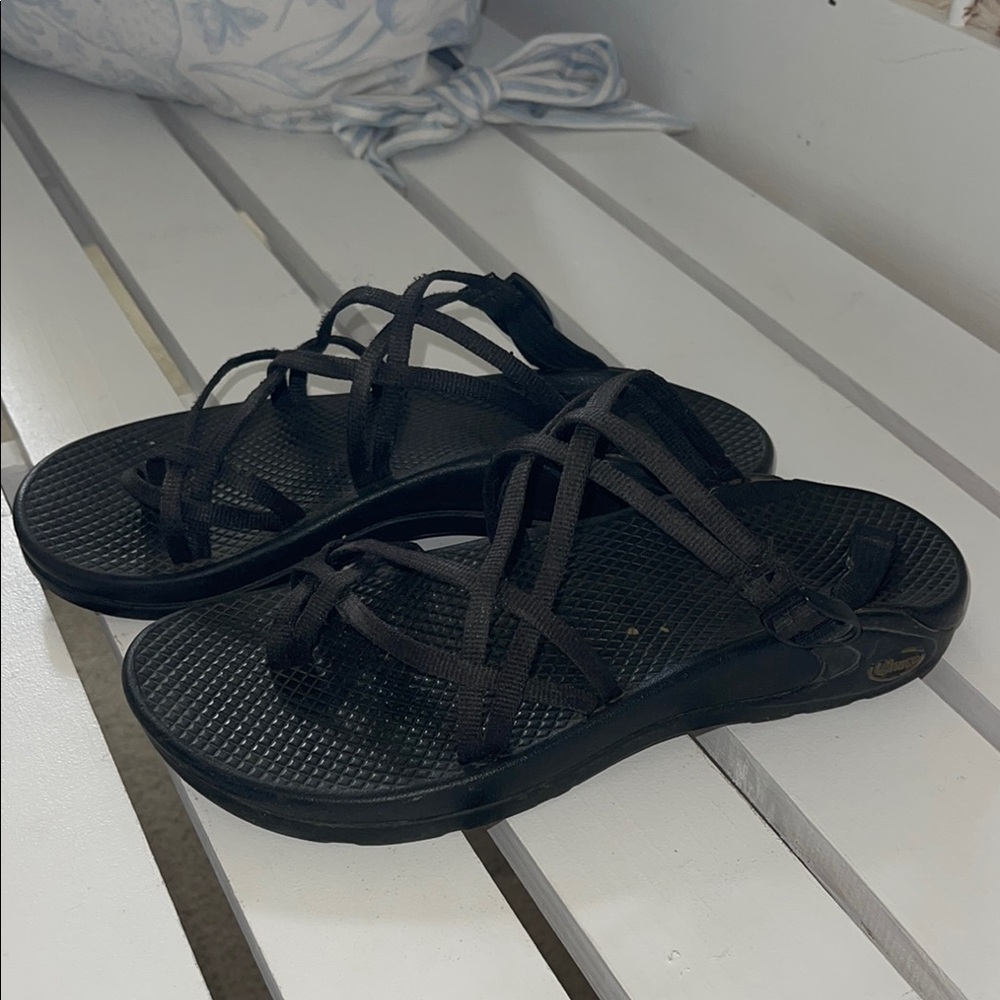 Women's Black Strappy chacos